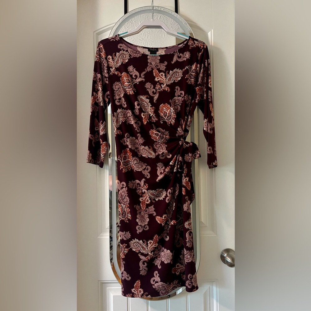 Ann Taylor faux wrap dress size large in paisley pattern
